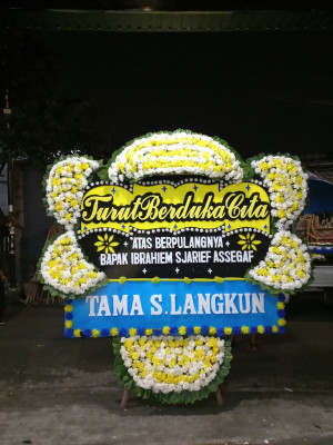 Papan Bunga Duka di Juai